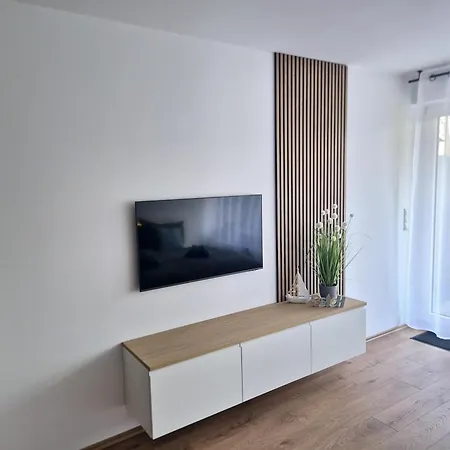 Appartamento Meerzeit Mit Terrasse & Parkplatz *